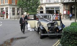 1934 Vintage Roesch Talbot '95' in Black and Ivory in action