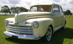 1946 Ford Sedan Hot Rod 2