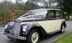Gold Wedding Cars London, Bedford, Milton Keynes, Luton Services
