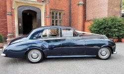 1957 Bentley S1 in Metallic Royal Blue 4 (en)