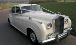 1960 RR Silver Cloud II in White 7