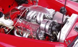 1960 Rover 600 in Tornado Red (engine)