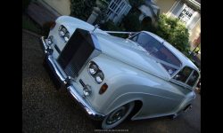 1963 RR Silver Cloud III with White Walled tyres and Red Burgundy leather interior 2