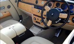 Rolls Royce Phantom Convertible in Corniche White (Front interior)