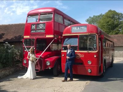 Gold Wedding Cars London, Bedford, Milton Keynes, Luton Services